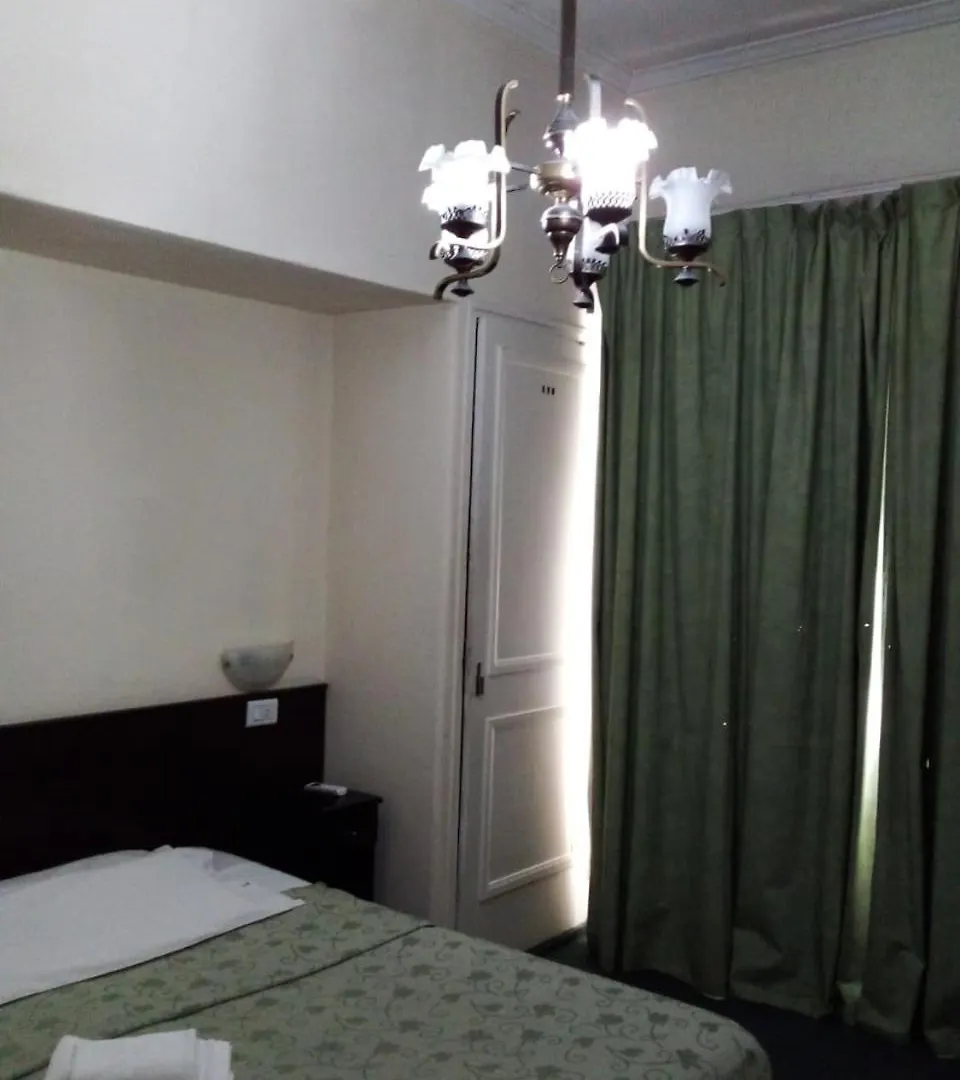 Gran Hotel Turismo Mendoza 2*,